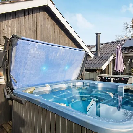 6 Person In Ebeltoft-by Traum Nyaraló *