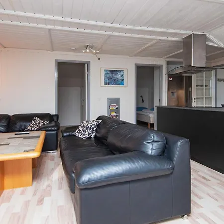 6 Person In Ebeltoft-by Traum *