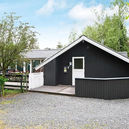 6 Person In Ebeltoft-by Traum *